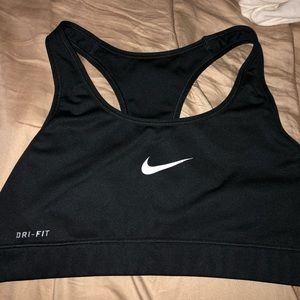 Nike DriFit Sportsbra 🏀